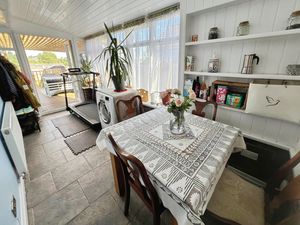 Sun Room- click for photo gallery